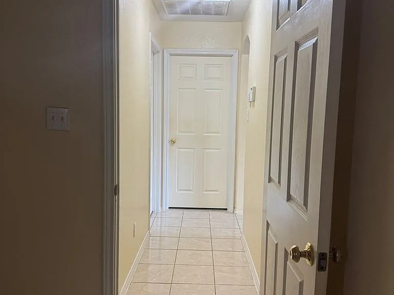 2834 Boardwalk — Photo 7