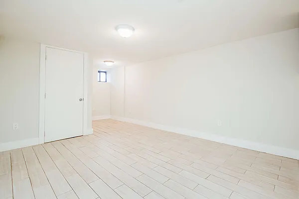 Rented by Nooklyn NYC LLC | media 11