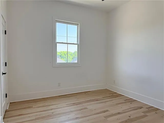 637 Lizardi St — Photo 14