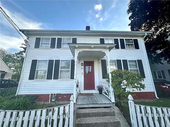 2nd image of 26 Pleasant St