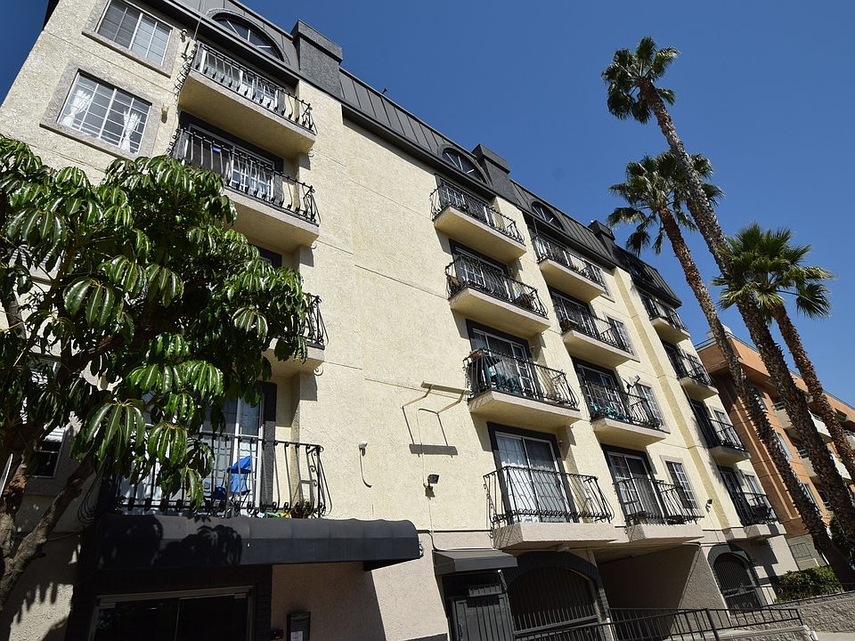 1st image of 11505 Riverside Dr APT 205