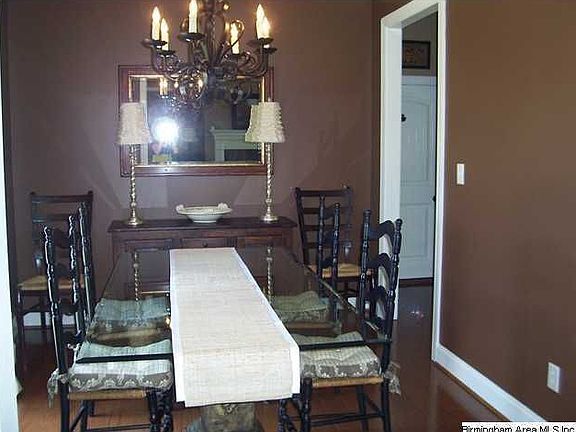 2nd image of 4627 Carriage Ln