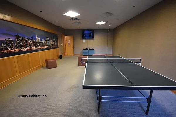 Sold by Luxury Habitat | media 8