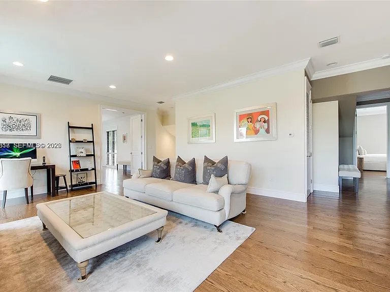 1151 S Alhambra Cir — Photo 8
