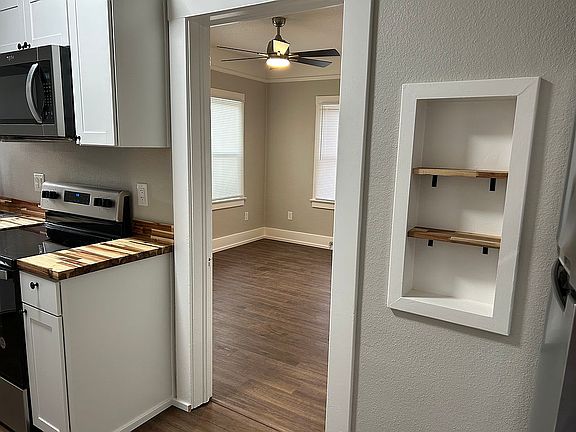 3rd image of 108 Walnut Ave