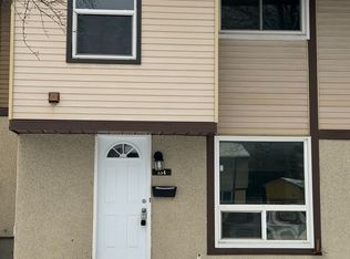 2570 Southvale Cres #154, Ottawa, ON K1B 5B6