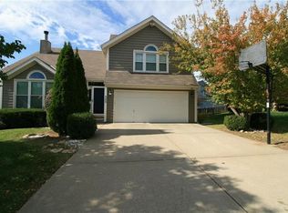 4608 NE Jamestown Dr, Lees Summit, MO 64064