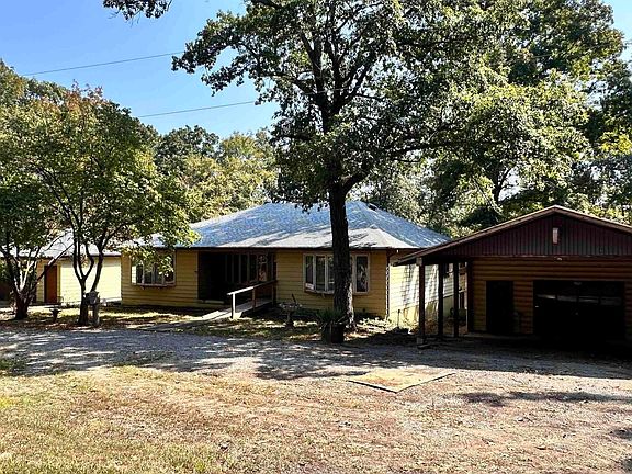 3rd image of 135 Tatia Dr