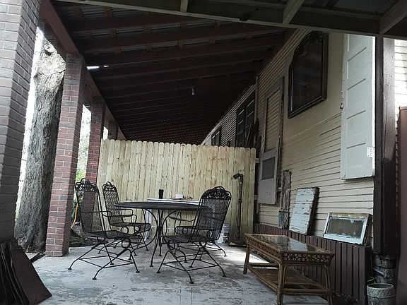 2nd image of 2305 11th Ave