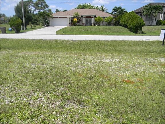 5th image of 1409 SW 8th Pl