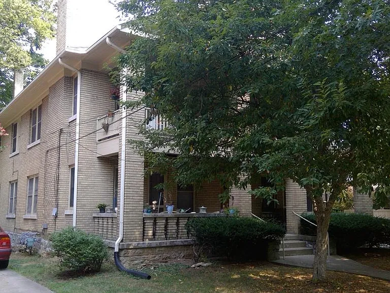 109 Desha Rd — Photo 1