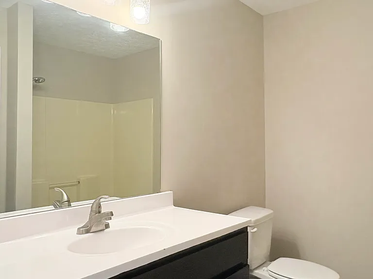 121 Hillridge Ct #C — Photo 8