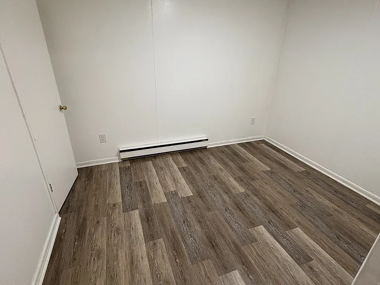 127 Washington Ave — Photo 5