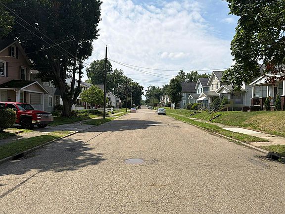4th image of 1626 Hammond Ave SW