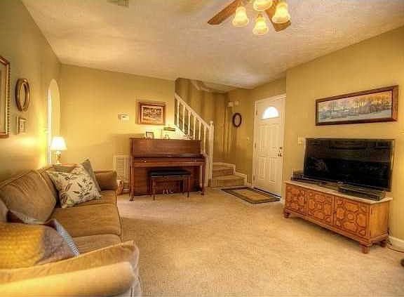 5th image of 4661 Cedar Dr