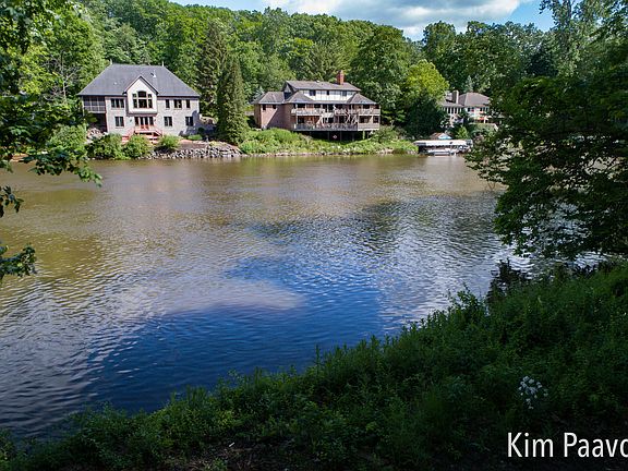 2nd image of 7240 Thornapple Park Dr SE