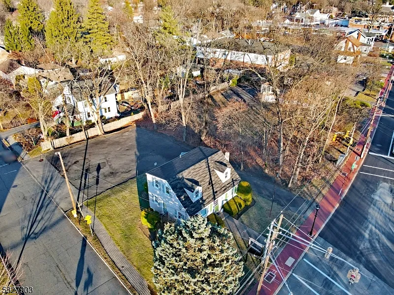 194 Eagle Rock Ave photo 1