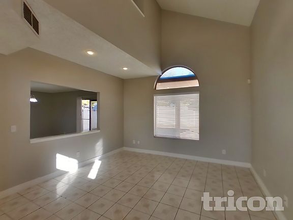 3rd image of 5728 Fairlight Dr