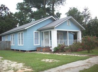 407 S Presley St, Atmore, AL 36502