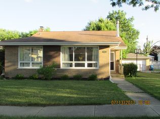 4029 W 105th Pl, Oak Lawn, IL