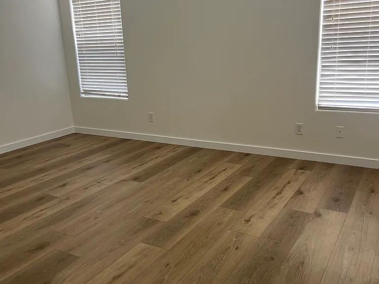 13715 W Marissa Dr — Photo 6