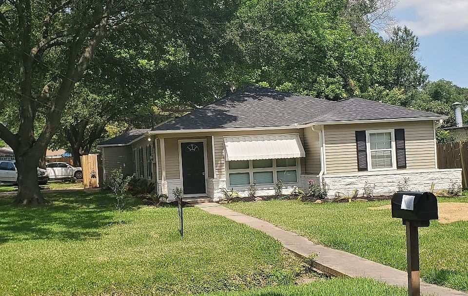 1st image of 1001 Westmont Dr