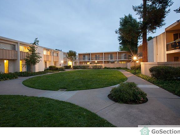2nd image of 1450 Creekside Dr