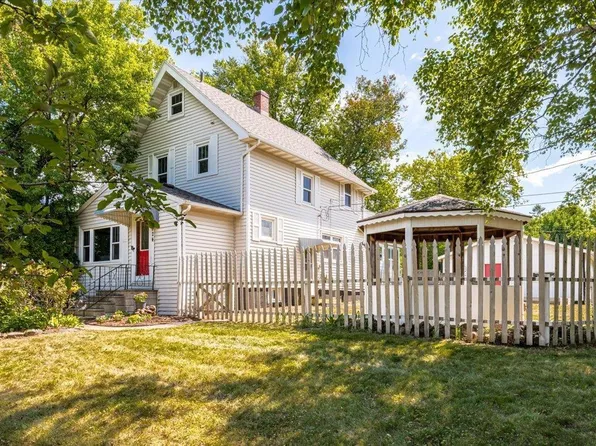 824 E 11th St, Duluth, MN 55805