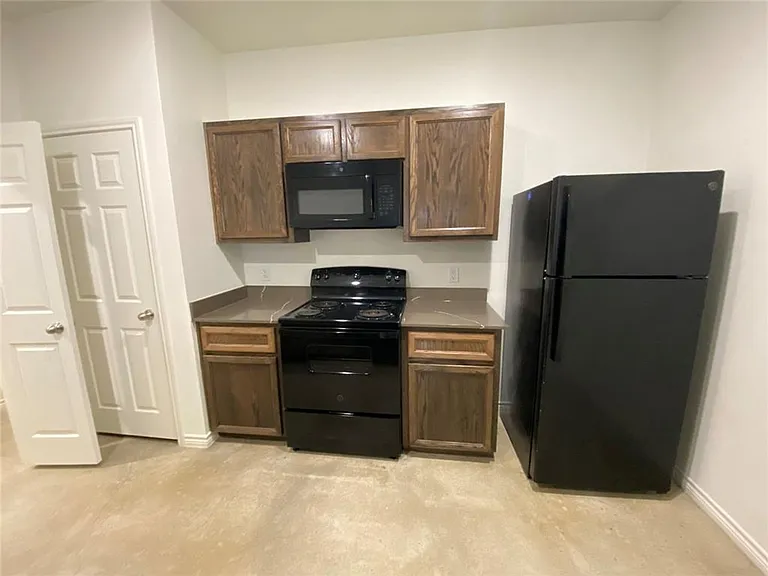 2320 Duntov Dr — Photo 7