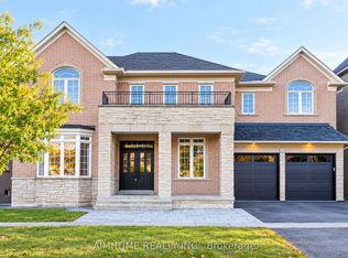 11 Alpaca Dr, Richmond Hill, ON L4E 0E6