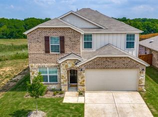1001 Vernon Dr, Aubrey, TX 76227