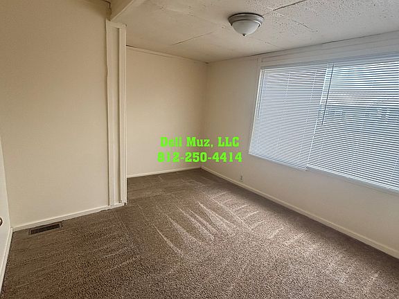 3rd image of 910 N 1st Ave #A