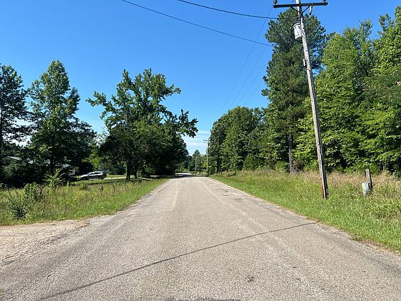 4th image of 960 Old Union Rd