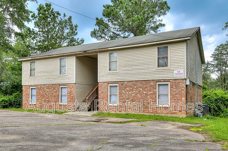 2 bed, 1.0 bath, 828 sqft, $975 — Photo 4