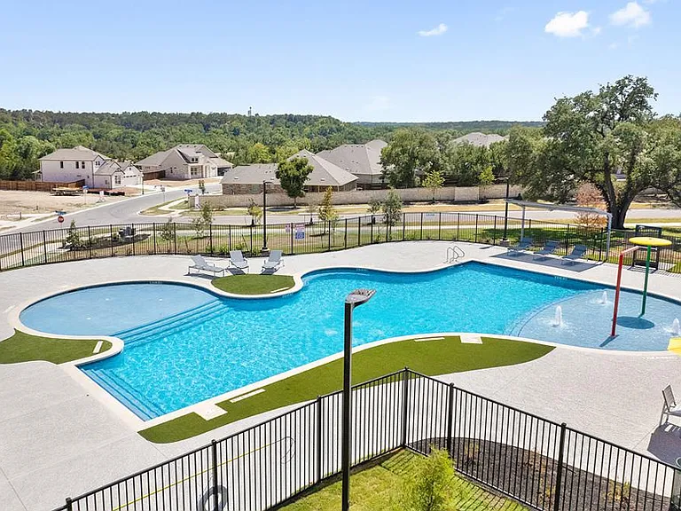 113 Shadow Oak Cv — Photo 39