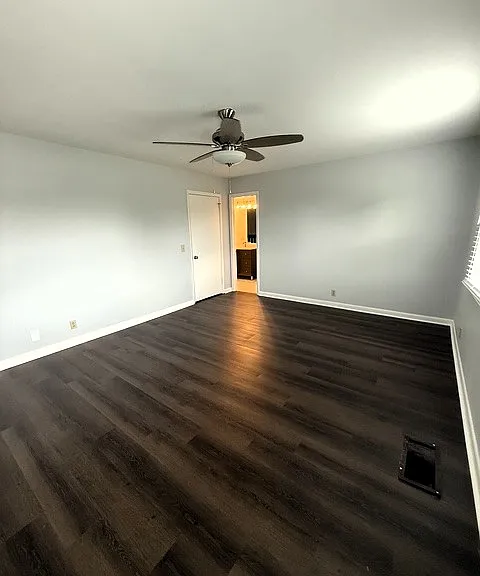 502 Clubhouse Ct — Photo 25