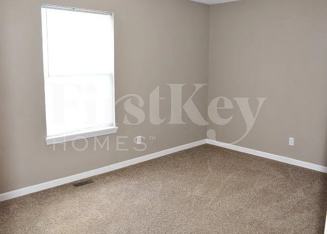 107 Azalea Dr — Photo 12