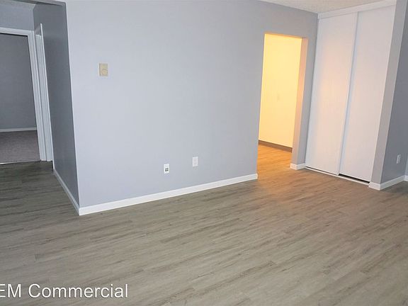 2nd image of 737 Center Ave APT 29
