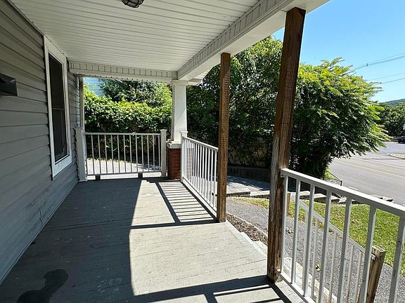 4th image of 2712 Fort Henry Dr