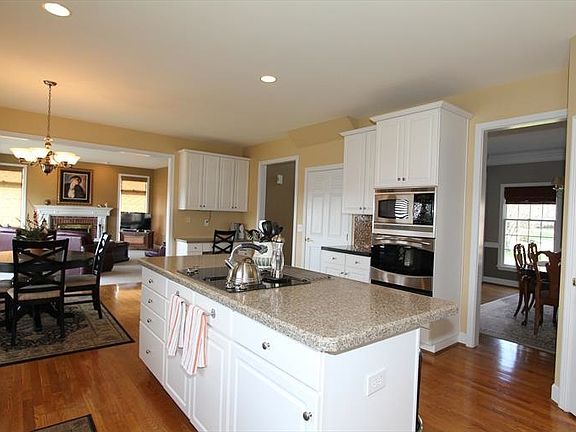 4th image of 6223 Marcus Ct
