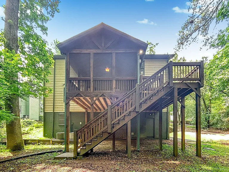 2491 Annandale Dr — Photo 43