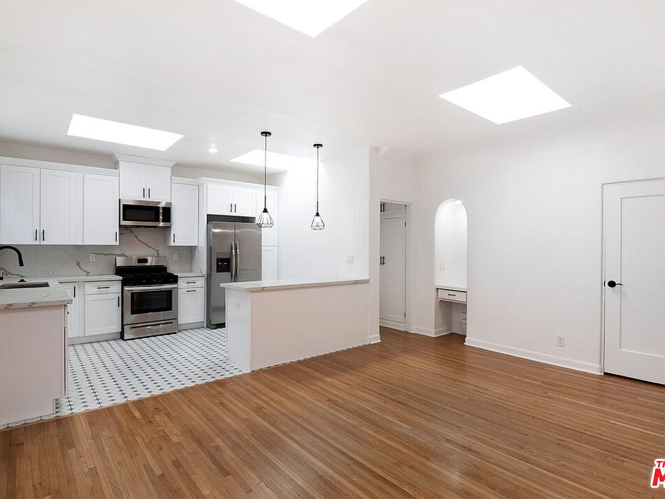 1st image of 645 1/2 S Cloverdale Ave