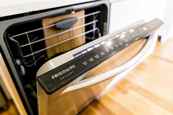 Rented by Nooklyn NYC LLC | media 10