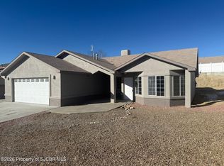 3991 Sherwood St, Farmington, NM 87402