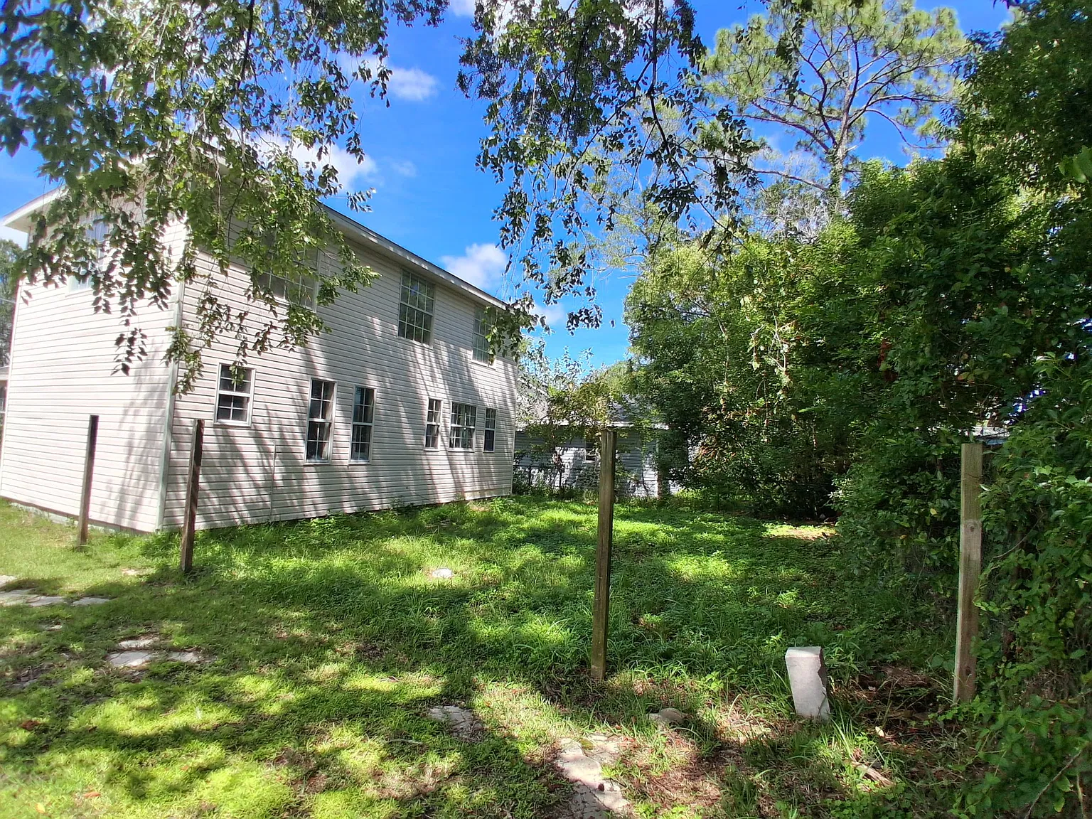 5 bed, 1762 sqft, $1,450 — Photo 3