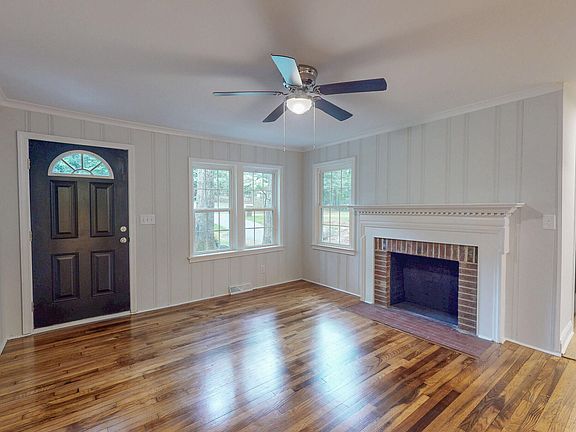 3rd image of 310 Wesleyan Heights Rd