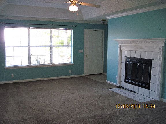 4th image of 231 Sandalwood Cir