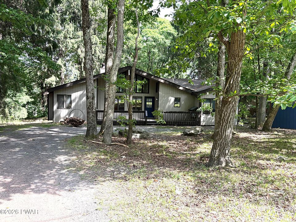 1st image of 213 Hillside Dr