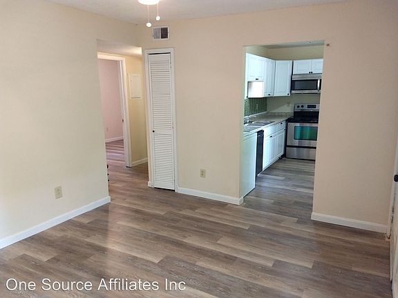 3rd image of 1000 Ferguson Ct APT A