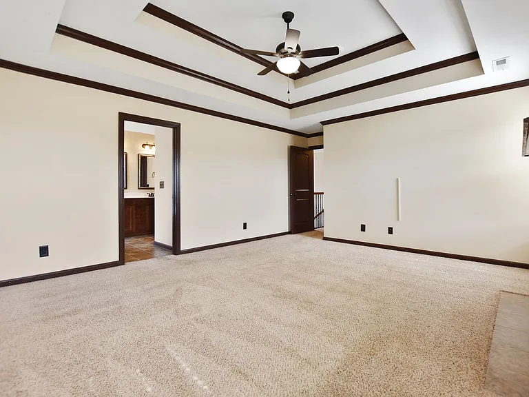 1240 Chinook Cir — Photo 18